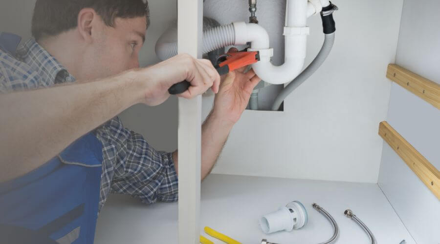 Local water heater installation in Cincinnati, IA